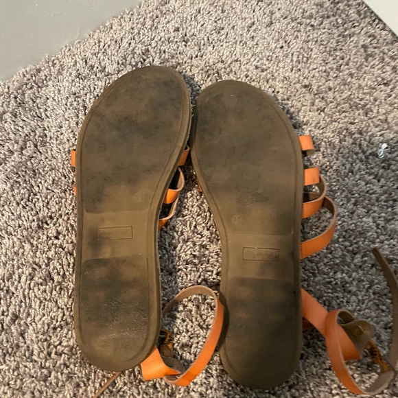 Orange strappy sandals - Picture 3 of 3
